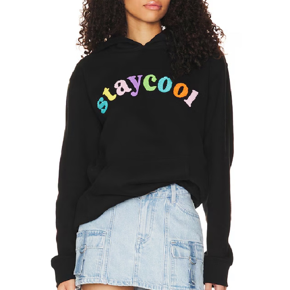 Stay Cool NYC Rainbow Arch Hoodie in Black size XL